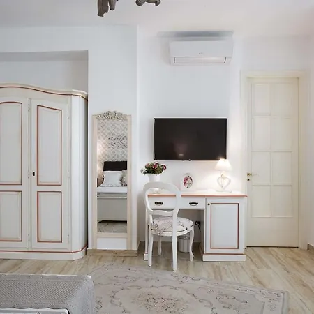 Bed & Breakfast Blanc Maison Etna Relais & Charme 3*