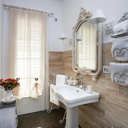 Blanc Maison Etna Relais & Charme Bed & Breakfast 3*