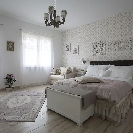 فندق مبيت وإفطار Blanc Maison Etna Relais & Charme نيكولوسي