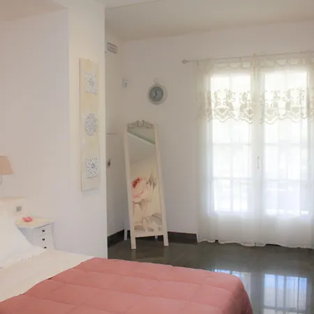 فندق مبيت وإفطار Blanc Maison Etna Relais & Charme نيكولوسي