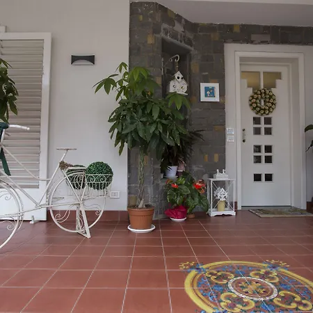 فندق مبيت وإفطار Blanc Maison Etna Relais & Charme نيكولوسي