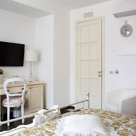 Blanc Maison Etna Relais & Charme ニコロージ