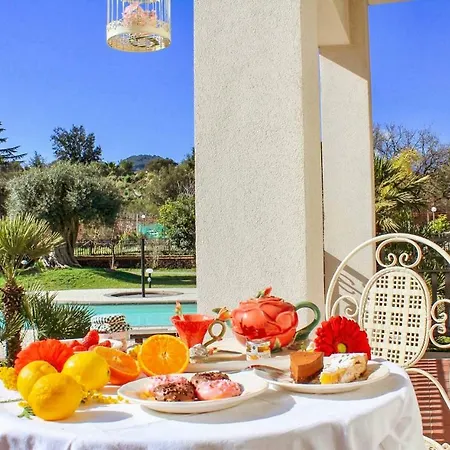 Bed & Breakfast Blanc Maison Etna Relais & Charme 3*