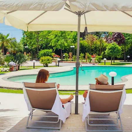 Bed & Breakfast Blanc Maison Etna Relais & Charme 3*