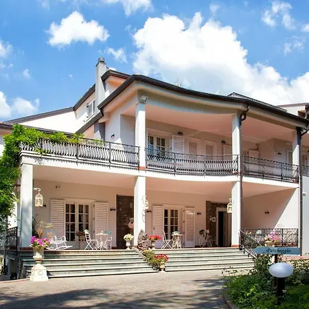 Blanc Maison Etna Relais & Charme 3*